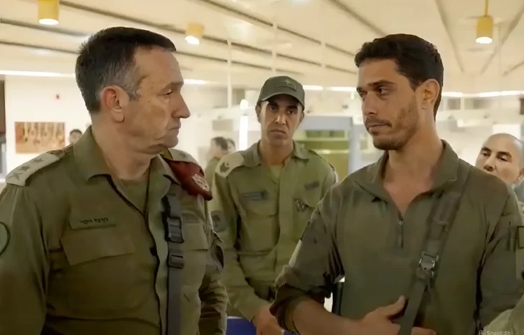 הרמטכ״ל הרצי הלוי בביקור בבא״ח גולני 