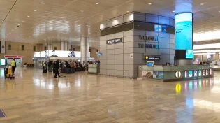 מהן ההשלכות ההלכתיות של מגורים בחו"ל?