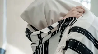 מהו הקשר בין תפילת מוסף לקרבנות הציבור שהוקרבו במועדי