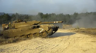 באמצע השידור בלבנון הטנקים הופיעו בכפר