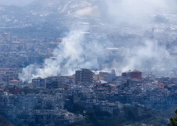 איראן מטילה צנזורה על תיעוד התקיפה