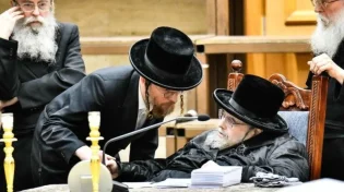 מפקד בכיר בחיל האוויר ביקש את ברכת כ"ק האדמו"ר מבעלזא