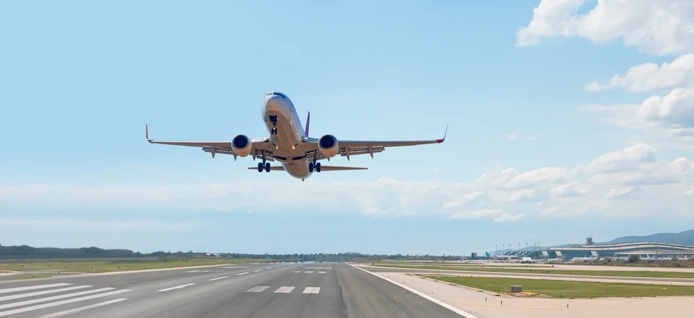 באיזה מקרים מותר לצאת מהארץ?