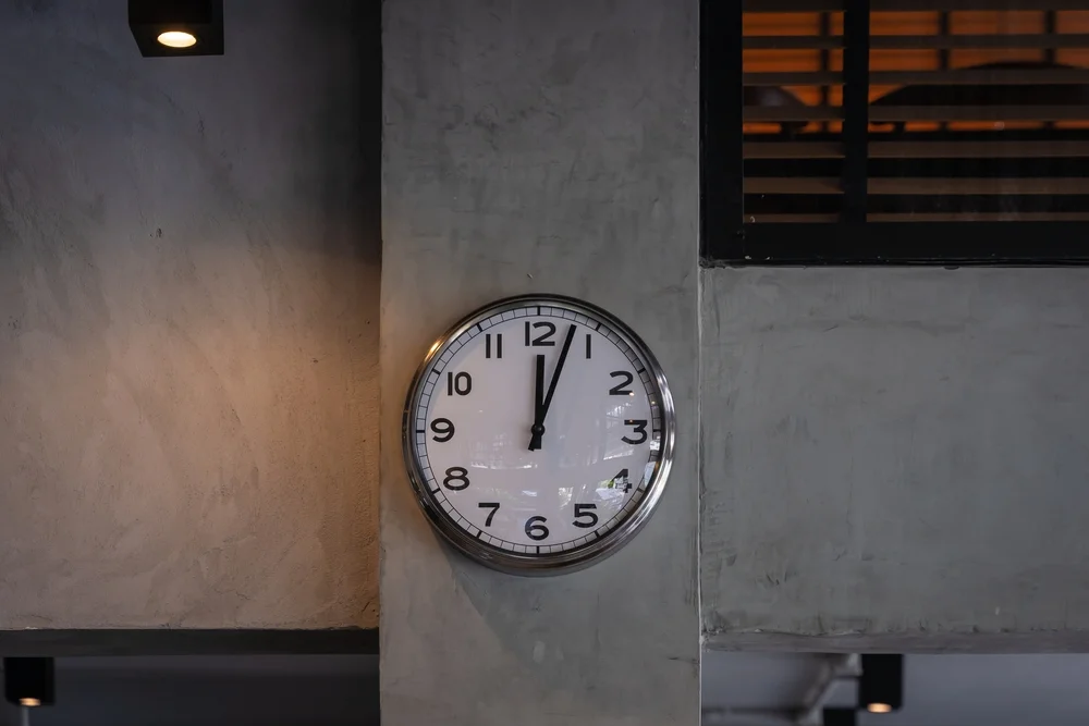 עד מתי אפשר לומר הלל בראש חודש? הרב אברהם ישעיהו בן חמו משיב על השאלה  