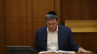 בית הכנסת המודרני שלא מעיזים לדבר בתפילה