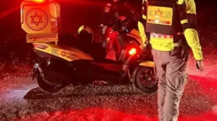גבר אותר ללא רוח חיים לאחר שנפגע מרקטה