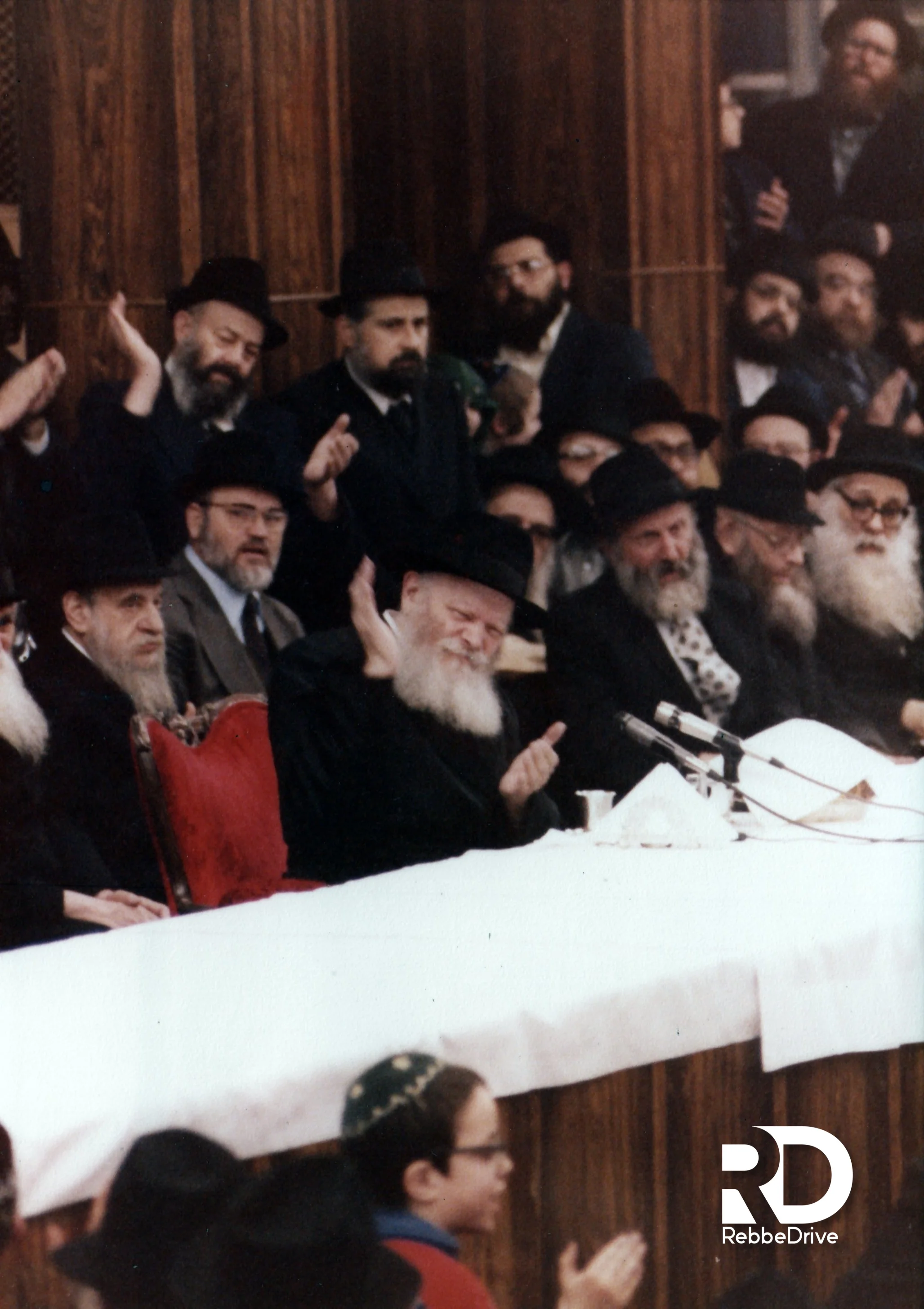 ביקור היסטורי: שפירו מייחס לתפילה בקבר הרבי את ניצחון טראמפ