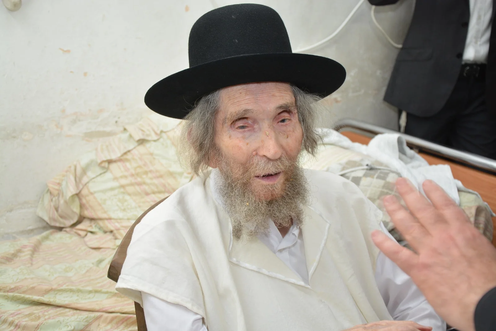 הסגולה ממרן הרב שטיינמן: המפתח להינצל מפגיעת בני ישמעאל טמון בחיזוק מידת החסד