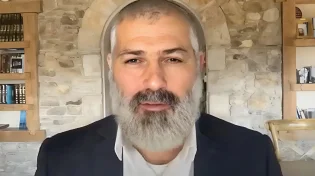 צבי יחזקאלי מזהיר: "אירופה בנקודת אל־חזור מול האסלאמיזציה"