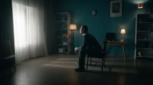 אני כן בחברת אנשים אבל מרגיש בודד, בלי חברים.