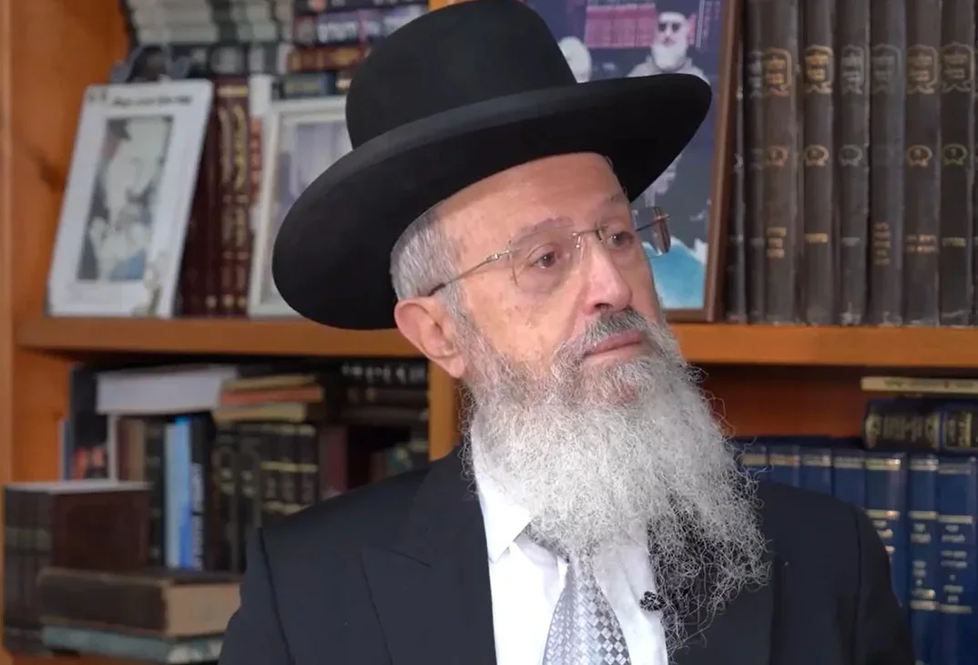 "לא יכולתי להישאר": הגאון רבי אברהם יוסף חושף את המציאות הקשה בצה"ל "לא יכולתי להישאר": הגאון רבי אברהם יוסף חושף את המציאות הקשה בצה"ל