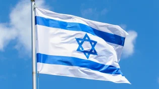 דגל ישראל מתנופף בלב לבנון