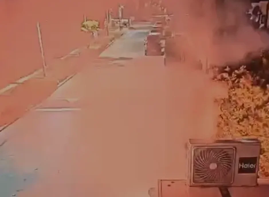 ירי פצצות תאורה לביתו של נתניהו