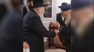 אחדות ישראל: גדולי האדמו"רים והראשון לציון בריקוד מצווה