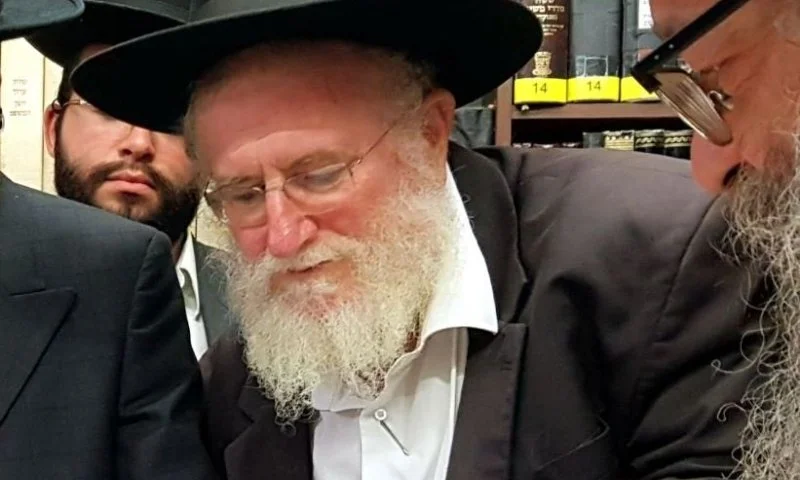 נפטר רבי מיכאל אריה שטיגל זצ"ל, שוחט הבית של מרן הגר"ח קנייבסקי נפטר רבי מיכאל אריה שטיגל זצ"ל, שוחט הבית של מרן הגר"ח קנייבסקי