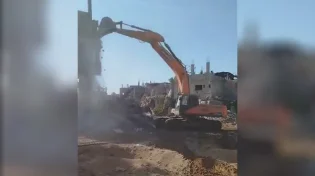כמו לגו: כך מפילים בניין ענק
