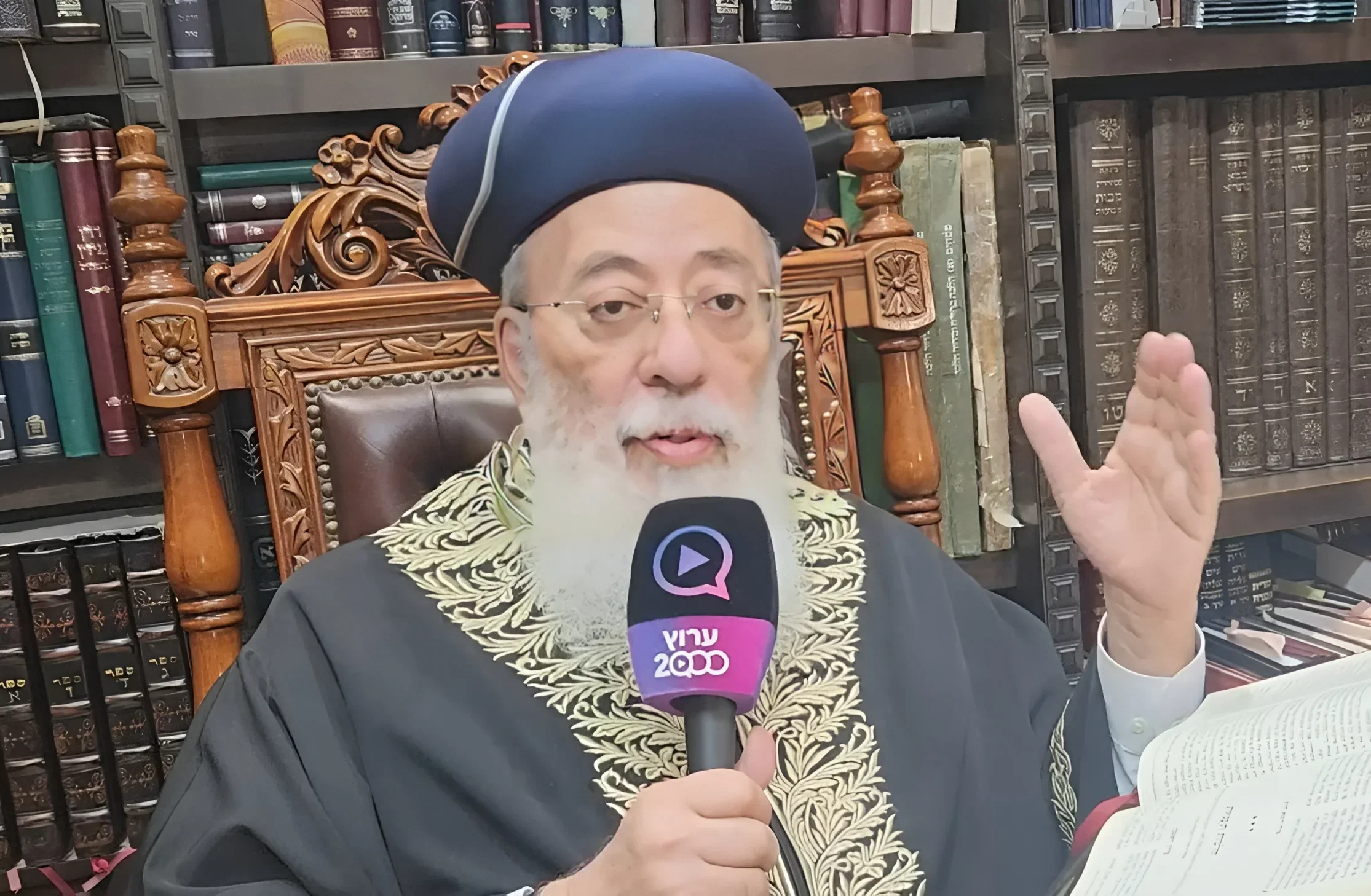 "הפרת פסק דין תורה": הגר"ש עמאר גינה את העלייה אל הר הבית