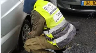 "מה הרווח שלכם?" העיתונאי שהופתע מהתשובה של המתנדב - צפו