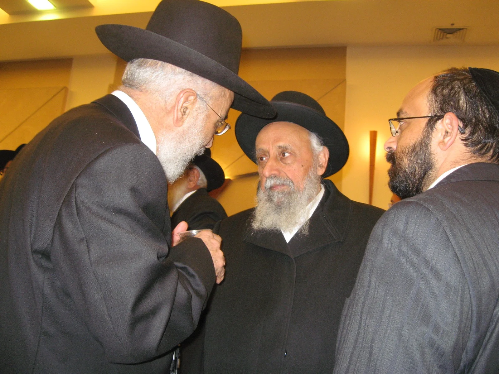 בת מרן הגר"ש בעדני זצ"ל הלכה לעולמה: מרת ברוריה קרואני ע"ה בת מרן הגר"ש בעדני זצ"ל הלכה לעולמה: מרת ברוריה קרואני ע"ה