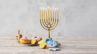 כיצד יש להדליק את נרות החנוכה?
