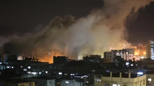 צפו: צה"ל תקף את הבנק, הדולרים עפו באוויר