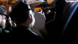 שירת אני מאמין על קברו של הנרצח הי"ד