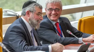 הרבנים באירופה מזהירים: "המצב מזכיר את ליל הבדולח"