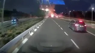 בהלה ברמלה: שני הרוגים ברכב שהתפוצץ