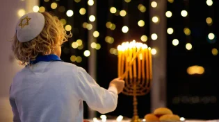 מדוע חשוב ללמד ילדים על נס חנוכה?