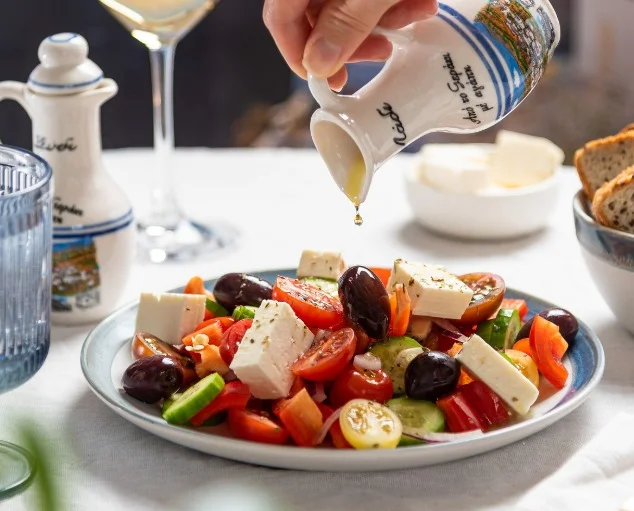 3 רטבים שיקפיצו את הטעם של הסלט 