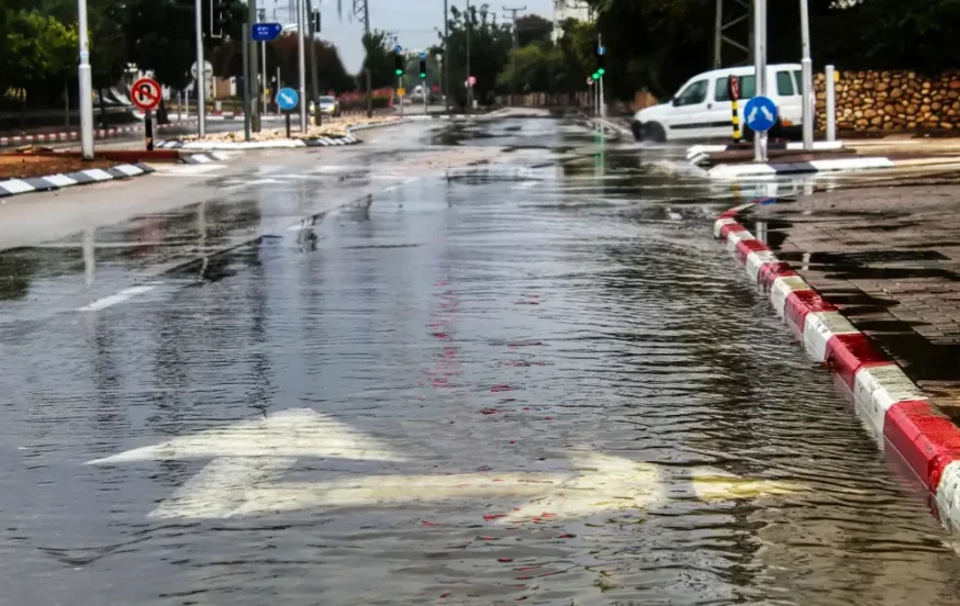 מזג האוויר מתקרר: סוף שבוע גשום וקריר ברחבי הארץ מזג האוויר מתקרר: סוף שבוע גשום וקריר ברחבי הארץ