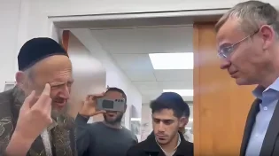 שר המשפטים הגיע להתברך אצל המקובל הרב קוק
