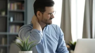 מרגישים חולשה כללית? כך תזהו אם יש לכם פיברומיאלגיה