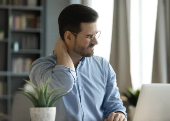 מרגישים חולשה כללית? כך תזהו אם יש לכם פיברומיאלגיה