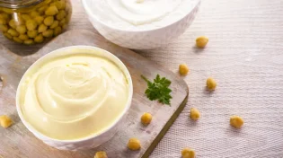 איך מכינים מיונז טבעוני ללא ביצים?