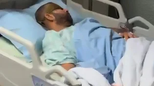 פעיל הימין רן כרמי בז'ורלו בביקור בבית החולים: "בא לראות את המחבל"
