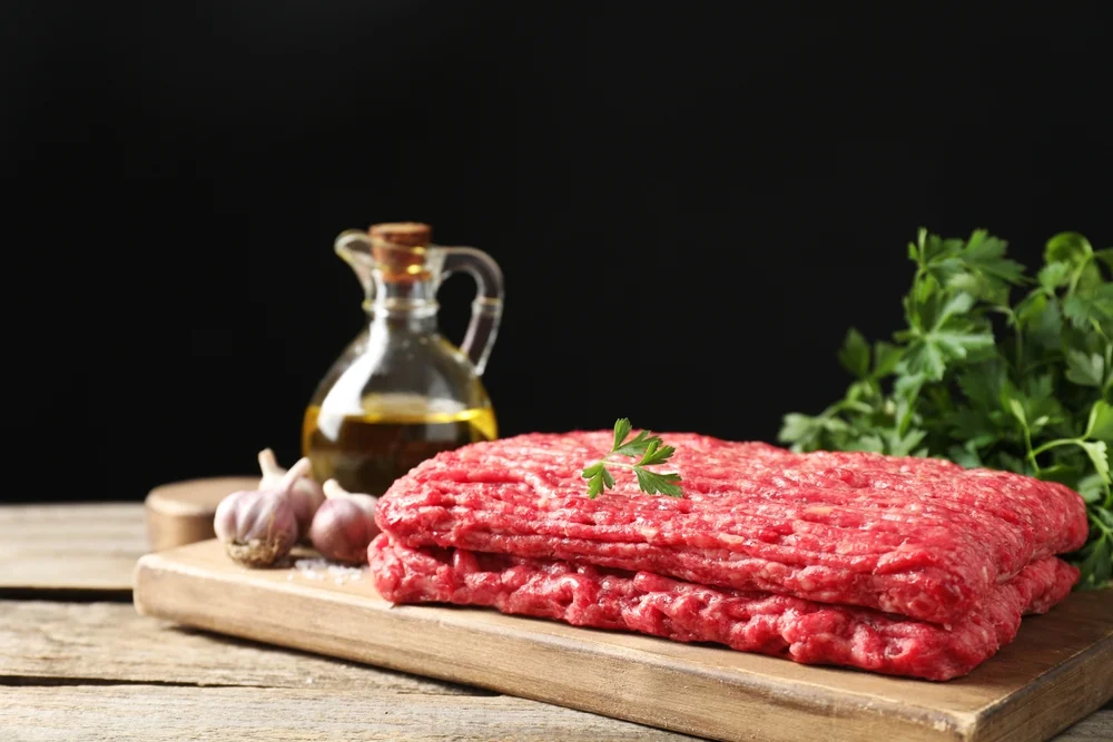 סכנות בבשר טחון שלא בושל מספיק סכנות בבשר טחון שלא בושל מספיק