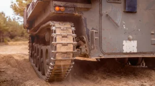 בזמן הפסקת האש: דחפורי צה"ל ממשיכים לפעול בכפר נאקורה בדרום לבנון