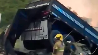 ברזיל: אסון בכביש מהיר: 38 הרוגים בתאונה קשה
