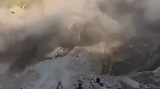 רגעי מפולת האדמה הדרמטית בהודו&nbsp;