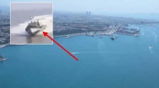 תאונה קשה בין מעבורת לסירה של חיל הים ההודי