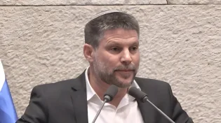 סמוטריץ' מתייצב לצד משפחות החטופים: "לא לעסקה חלקית שתפקיר את הנותרים"
