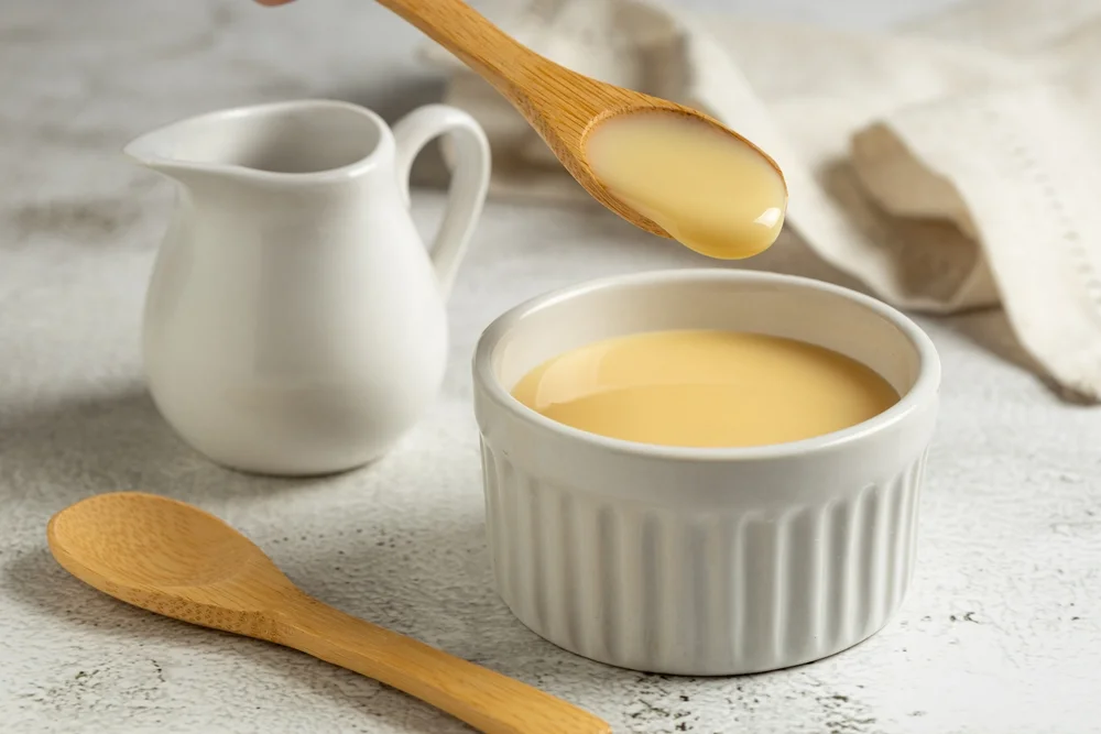 מה אפשר לעשות עם חלב מרוכז? 7 רעיונות טעימים ושימושיים