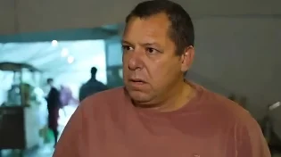האב שאיבד את משפחתו - "מזל שזה קרה אצלי בבית"