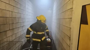 שריפה פרצה בקניון חיפה: המבקרים פונו 