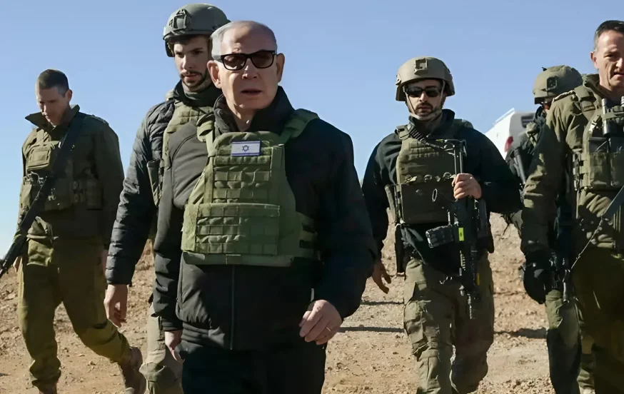 הרמטכ"ל: "מטרת הפעולות - להשמיד את הציר האיראני" הרמטכ"ל: "מטרת הפעולות - להשמיד את הציר האיראני"