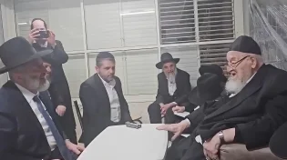 "צריך להתמקד במשיח": פגישה היסטורית בין יו"ר ש"ס אריה דרעי לגרמ"צ ברגמן