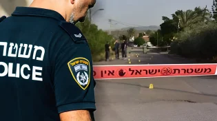 המנקה בבניין חנק את הקשישה, "הופתע" שעדיין חיה - ודקר אותה