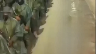 היום שאחרי אסד: מצעד צבאי של המורדים בסוריה - תחריר א-שאם בראש