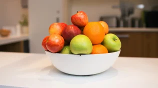 מפתיע: האם זה משנה איפה אנחנו מניחים את הפירות?